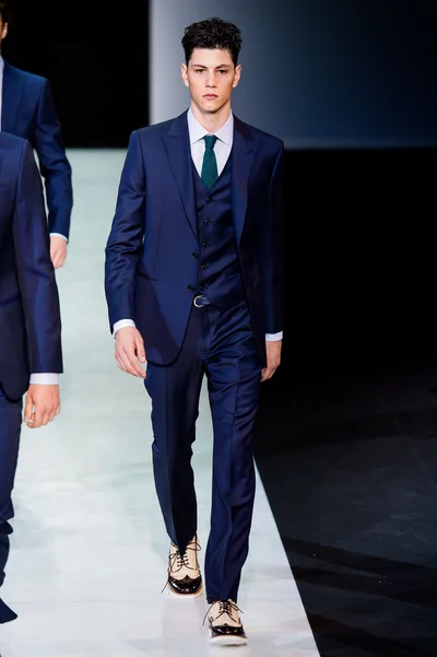Look 63